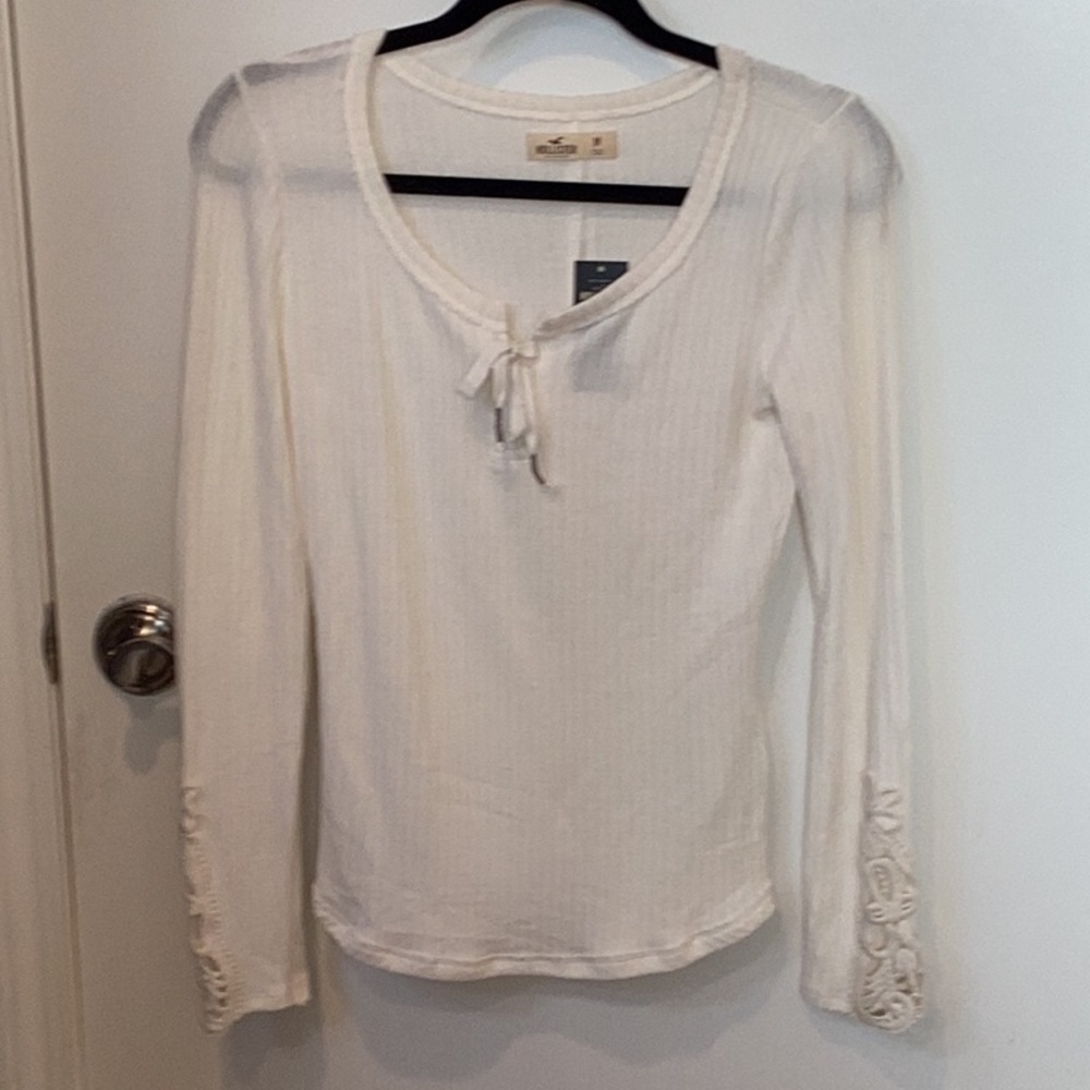 Hollister Cream Long Sleeve Tee